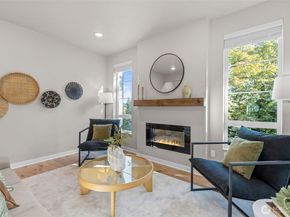 18791 67th Drive NE 6, Kenmore WA 98028