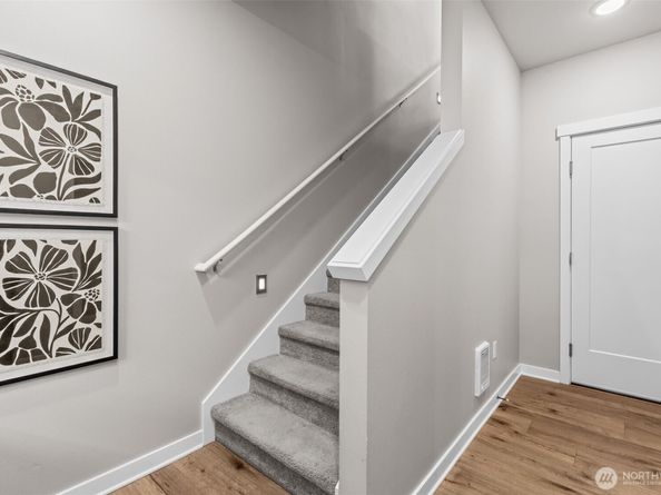 18791 67th Drive NE 6, Kenmore WA 98028
