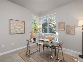18791 67th Drive NE 6, Kenmore WA 98028