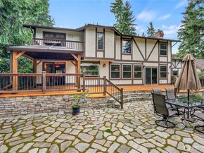 17521 7th Avenue W, Bothell WA 98012