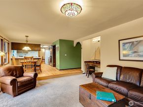 17521 7th Avenue W, Bothell WA 98012