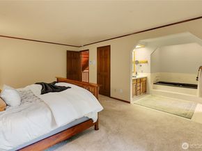 17521 7th Avenue W, Bothell WA 98012