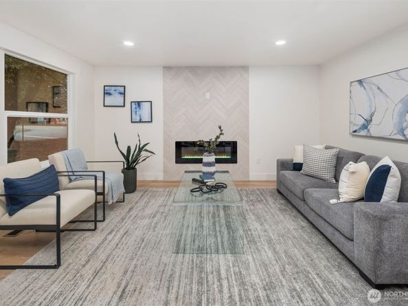10459 NE 142nd Street, Kirkland WA 98034