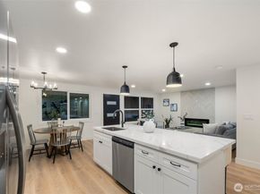 10459 NE 142nd Street, Kirkland WA 98034