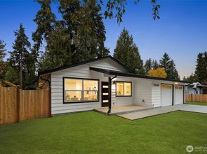 10459 NE 142nd Street, Kirkland WA 98034