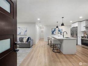 10459 NE 142nd Street, Kirkland WA 98034