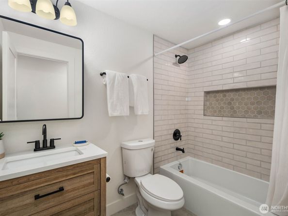 10459 NE 142nd Street, Kirkland WA 98034