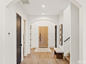 4103 43rd Avenue NE, Seattle WA 98105