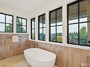 4103 43rd Avenue NE, Seattle WA 98105