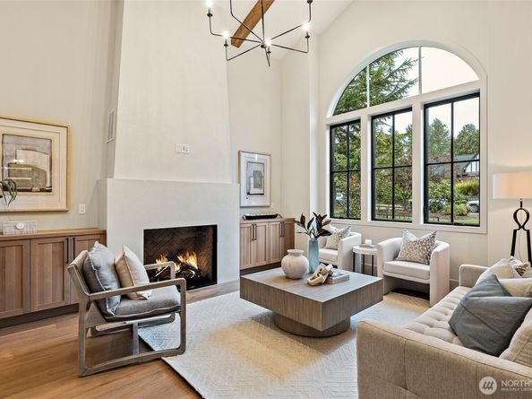 4103 43rd Avenue NE, Seattle WA 98105