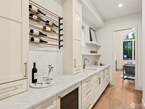 4103 43rd Avenue NE, Seattle WA 98105