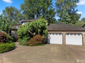 932 Pike Place NE, Auburn WA 98002