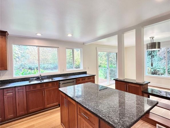 22829 NE 152nd Place, Woodinville WA 98077