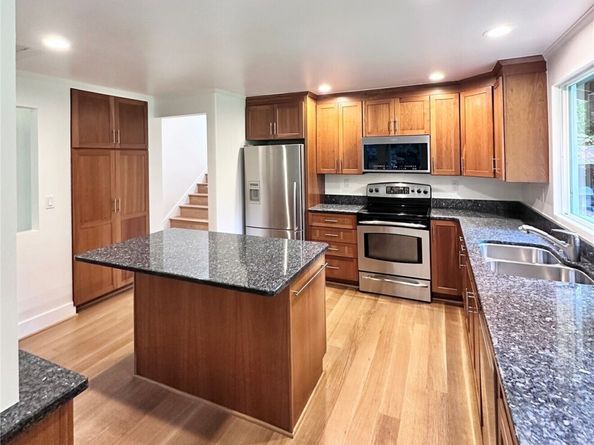 22829 NE 152nd Place, Woodinville WA 98077