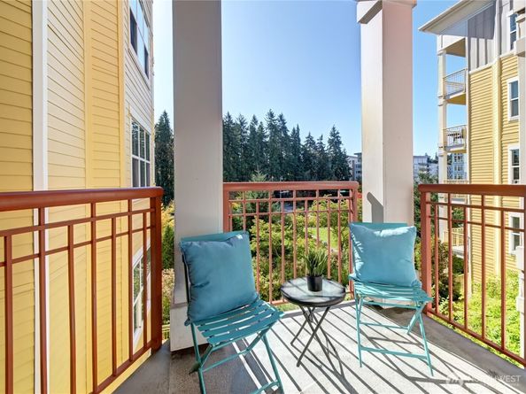 16141 Cleveland Street 417, Redmond WA 98052