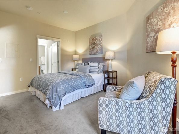16141 Cleveland Street 417, Redmond WA 98052