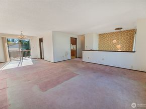 817 S 28th Court, Renton WA 98055