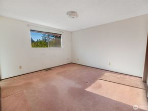 817 S 28th Court, Renton WA 98055