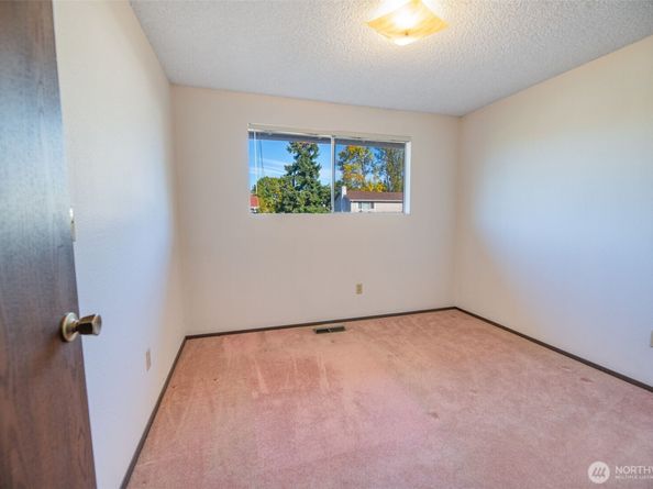 817 S 28th Court, Renton WA 98055