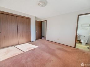 817 S 28th Court, Renton WA 98055