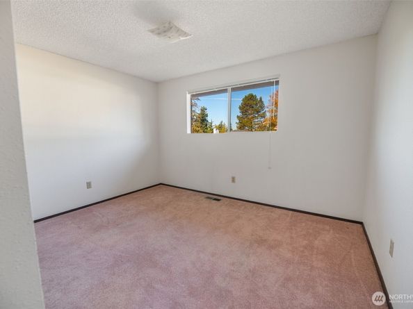817 S 28th Court, Renton WA 98055