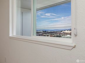 2034 14th Avenue W 302, Seattle WA 98119