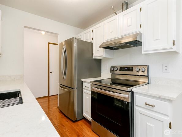 2034 14th Avenue W 302, Seattle WA 98119