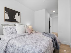 216 21st Avenue E, Seattle WA 98112
