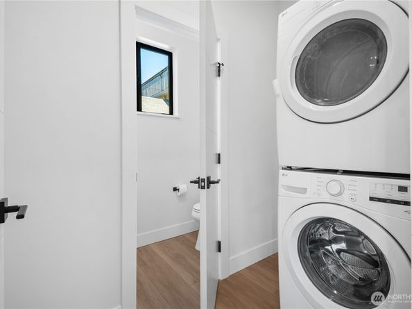 216 21st Avenue E, Seattle WA 98112