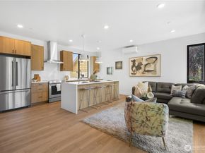 216 21st Avenue E, Seattle WA 98112