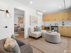 216 21st Avenue E, Seattle WA 98112