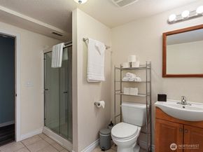 16445 Ambaum Boulevard S, Burien WA 98148