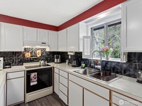 16445 Ambaum Boulevard S, Burien WA 98148