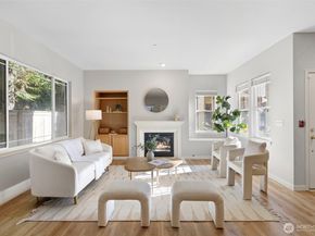 10769 221st Lane NE 18, Redmond WA 98053