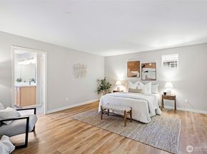 10769 221st Lane NE 18, Redmond WA 98053