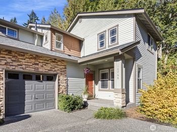 10769 221st Lane NE