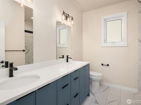 11526 38th Avenue NE, Seattle WA 98125