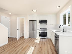 11526 38th Avenue NE, Seattle WA 98125