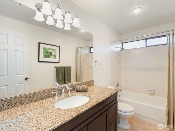 212 SW 327th Place, Federal Way WA 98023