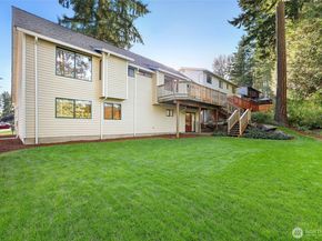 212 SW 327th Place, Federal Way WA 98023