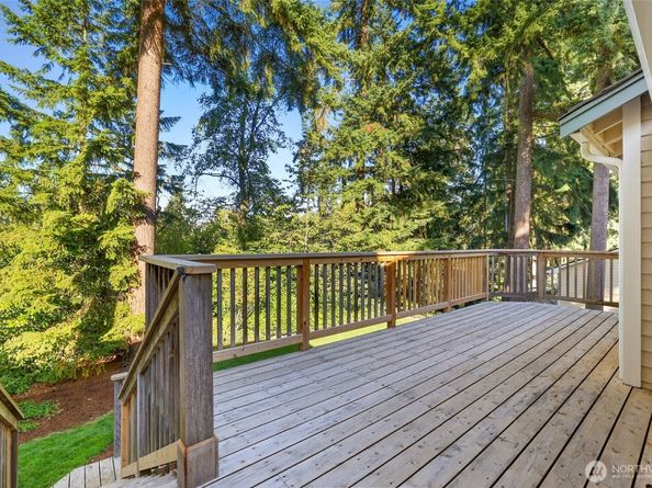212 SW 327th Place, Federal Way WA 98023