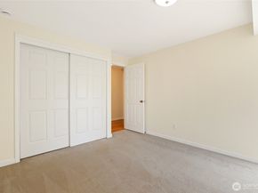 212 SW 327th Place, Federal Way WA 98023