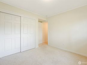 212 SW 327th Place, Federal Way WA 98023