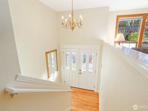 212 SW 327th Place, Federal Way WA 98023