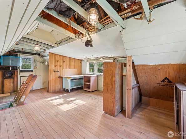 15620 21st Avenue SW, Burien WA 98166