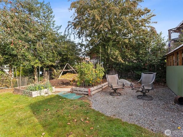 15620 21st Avenue SW, Burien WA 98166