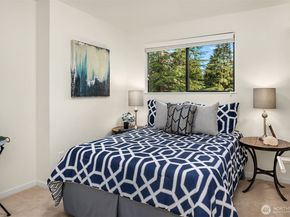 15039 206th Avenue SE, Renton WA 98059