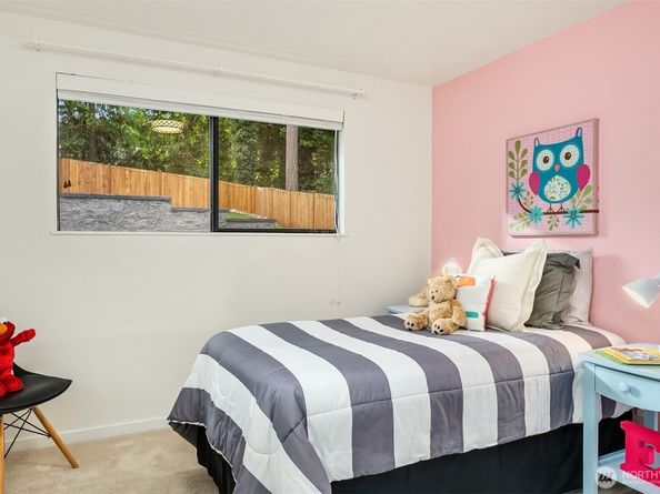 15039 206th Avenue SE, Renton WA 98059