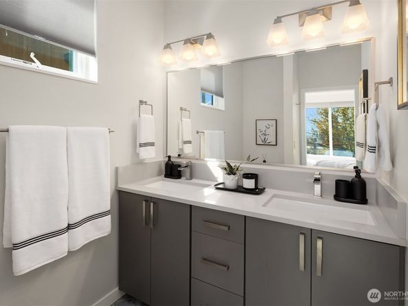 3300 NE 65th Street 211, Seattle WA 98115