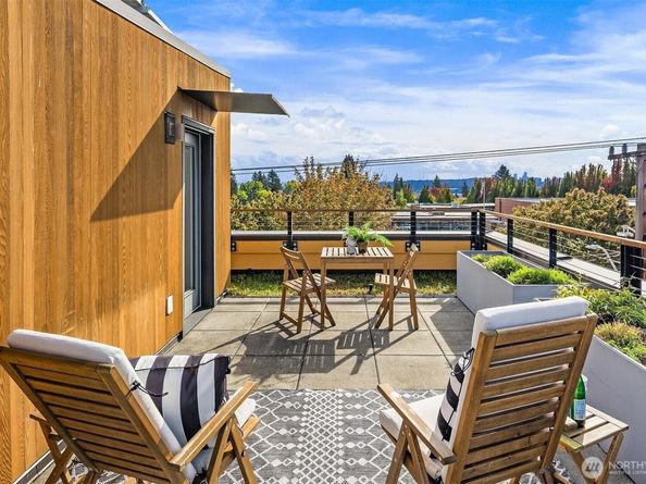 3300 NE 65th Street 211, Seattle WA 98115